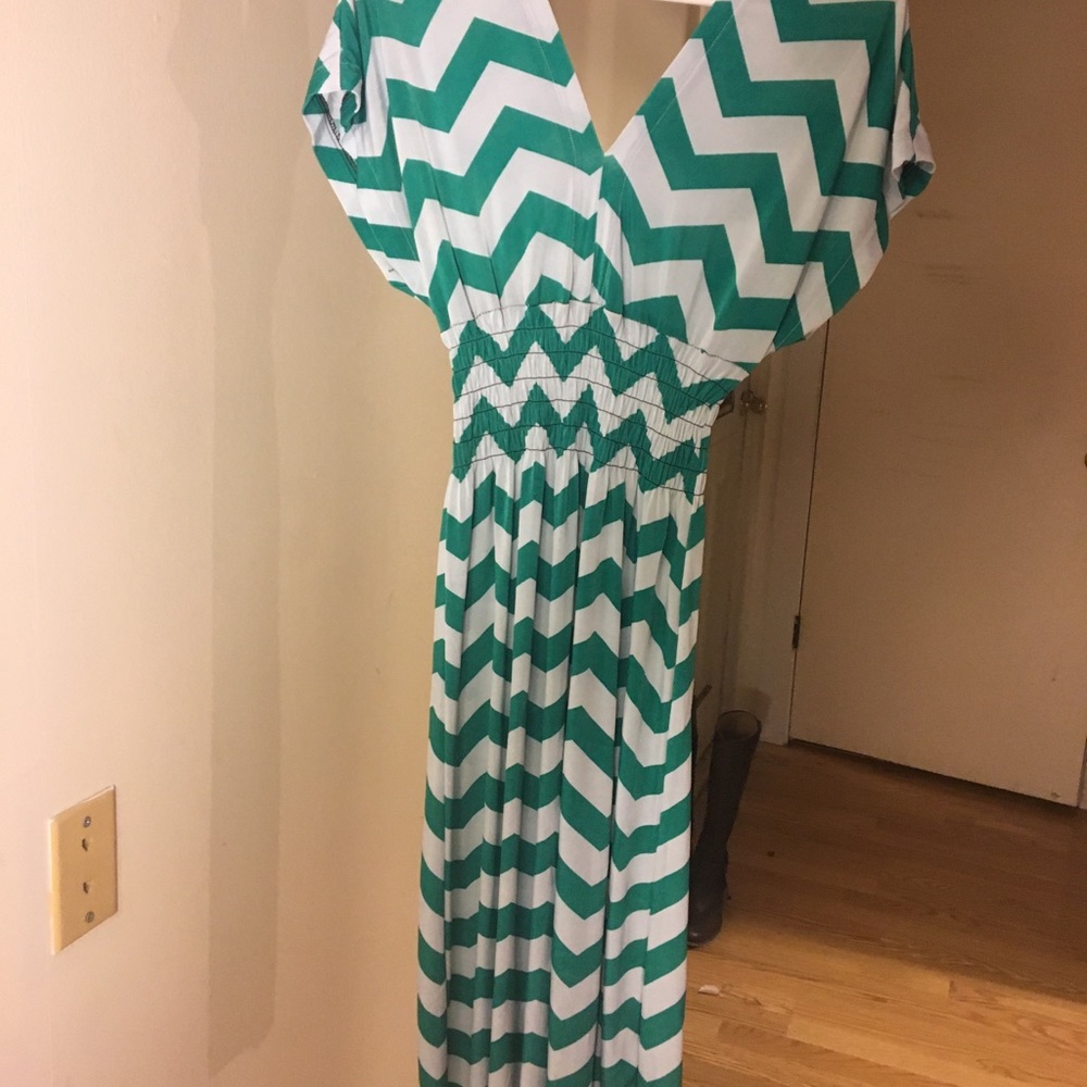 Women’s dress